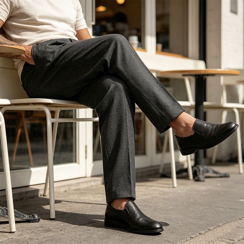 👖✨ Lässige Herrenhose mit Bundfalten und weitem Bein Perfekt für entspannte City-Styles ✓ Atmungsaktive Qualität ✓ Vielseitig kombinierbar Jetzt sichern!