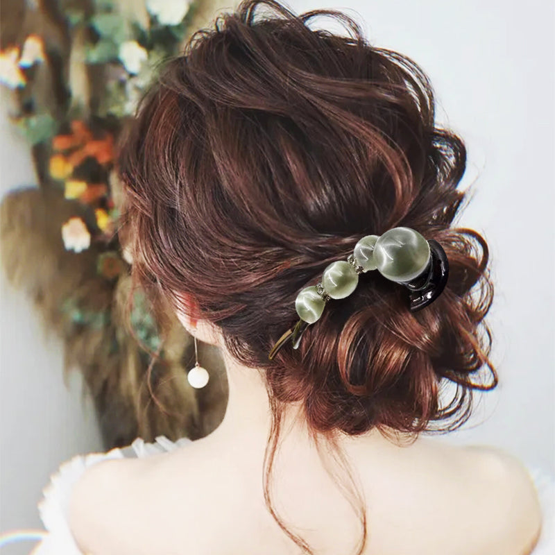 Elegante Haarklammer für Rückenfrisuren