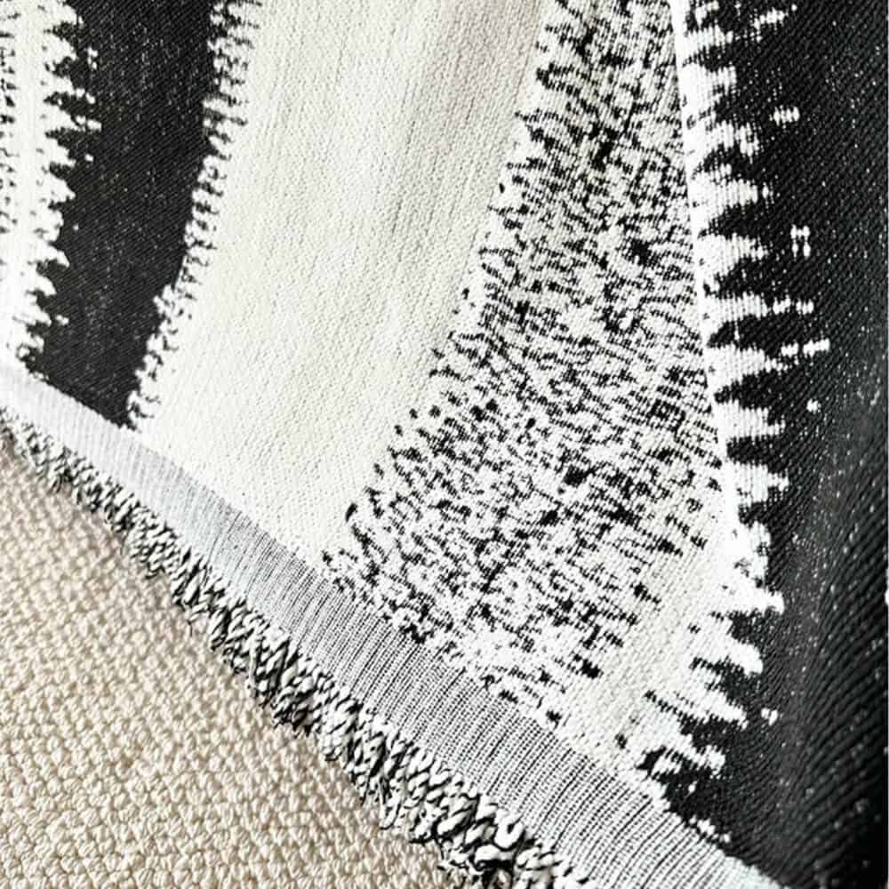 Trendiger gestreifter atmungsaktiver Chenille-Sofaüberwurf