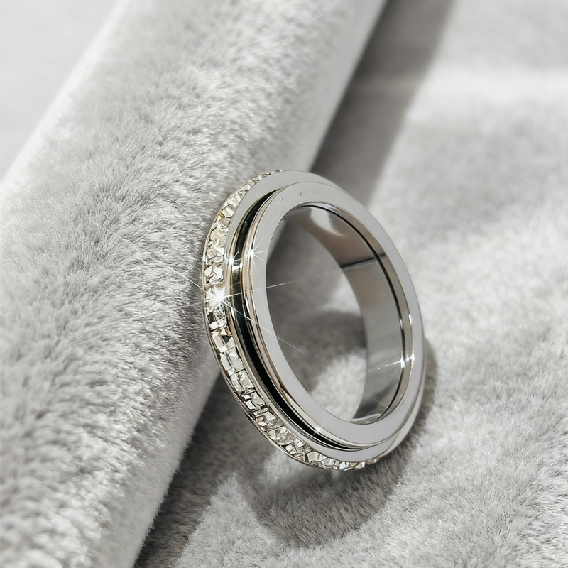🎊 Zeitlich begrenztes Angebot: 57 % Rabatt ⏰💖 Drehbarer Zirkonia-Ring aus Titanstahl💍