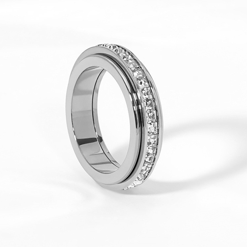 🎊 Zeitlich begrenztes Angebot: 57 % Rabatt ⏰💖 Drehbarer Zirkonia-Ring aus Titanstahl💍